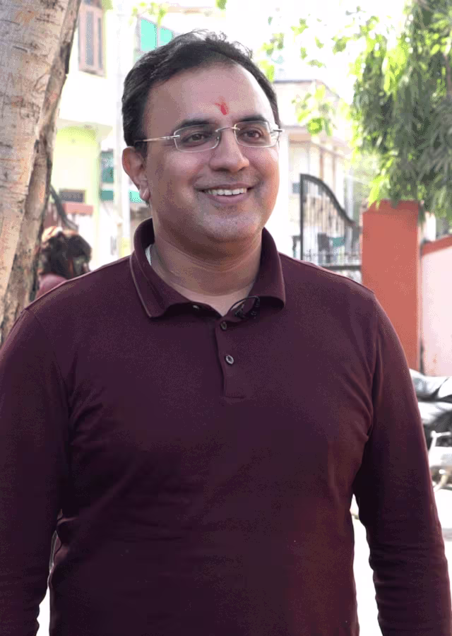 gaurav-640x900