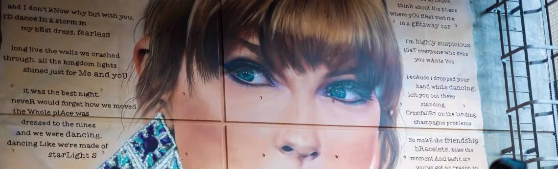 Swiftie wide 1140 x 346
