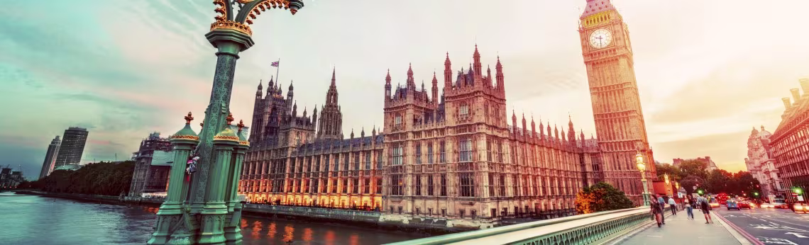 Houses of Parliament - 1140x346